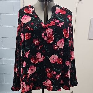 89th & Madison Black and Pink Floral Blouse